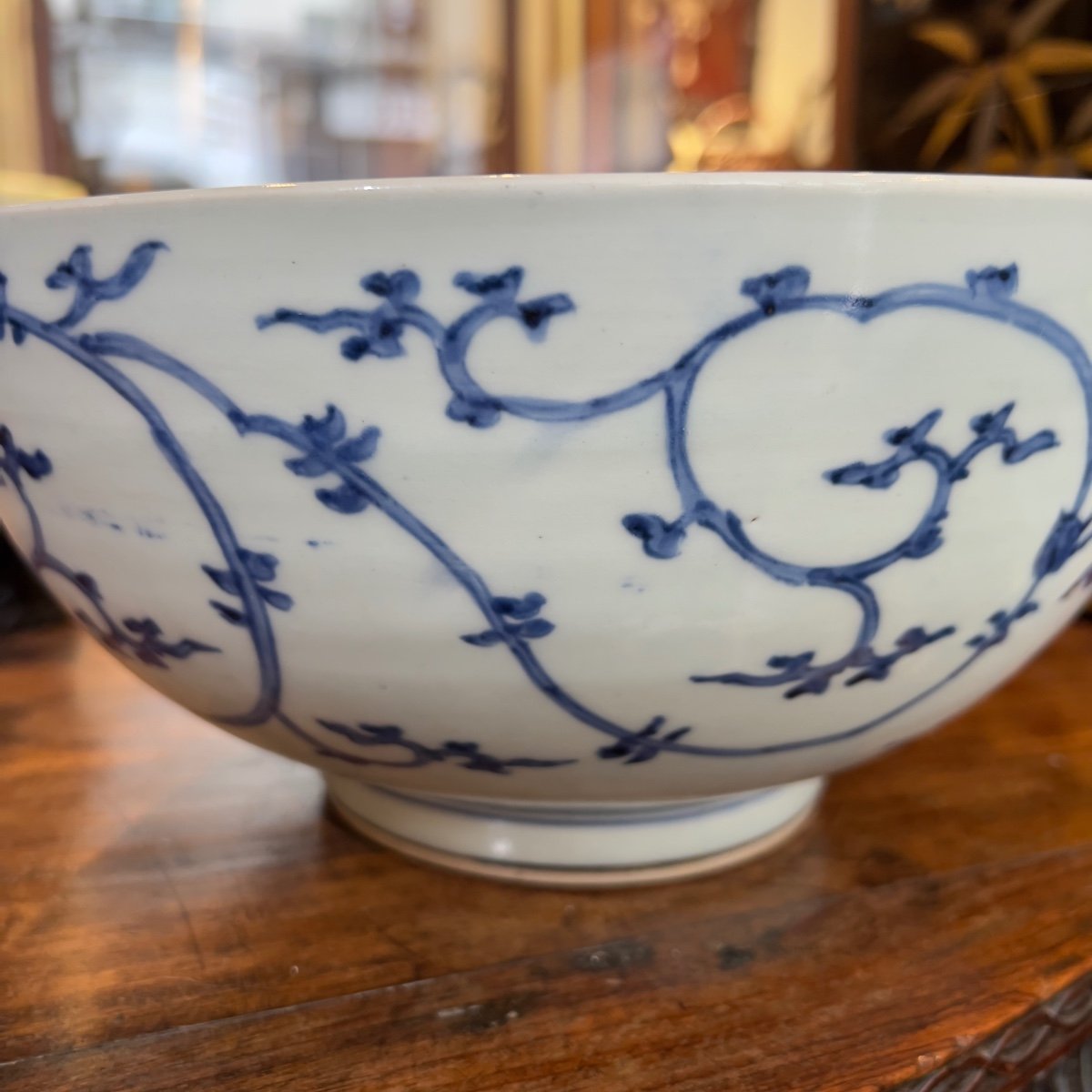 Grand Bol En Porcelaine Japonaise Bleu Blanc, Japon, Arita, Edo Period, Fin Du 18ème Siècle.-photo-2