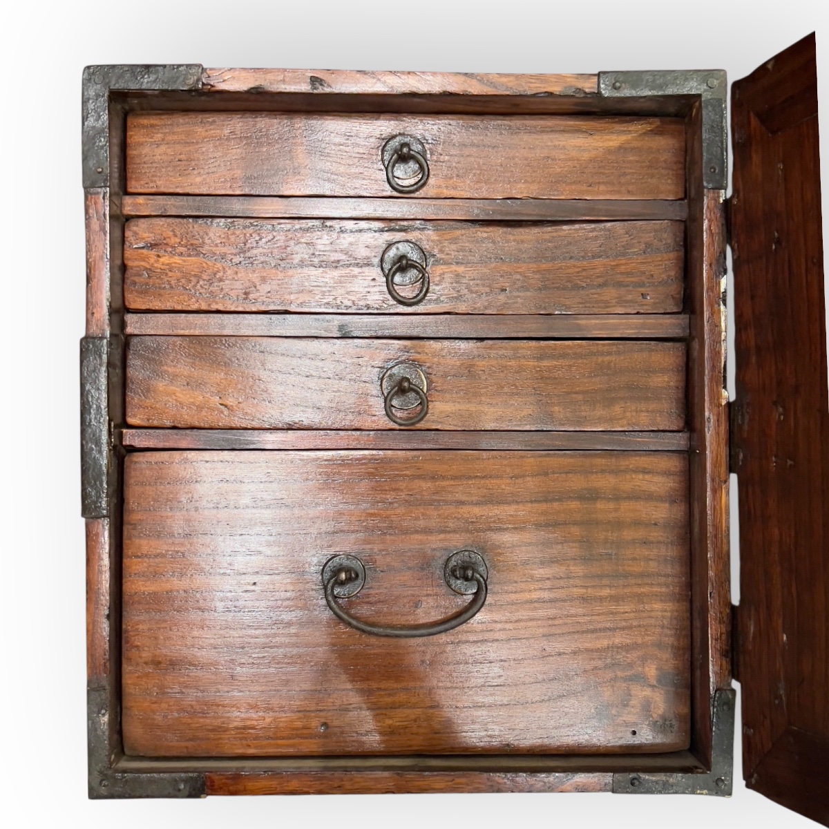 Coffre de marine japonais funadansu en cèdre, Japon,époque Edo, première moitié du XIXe siècle -photo-4