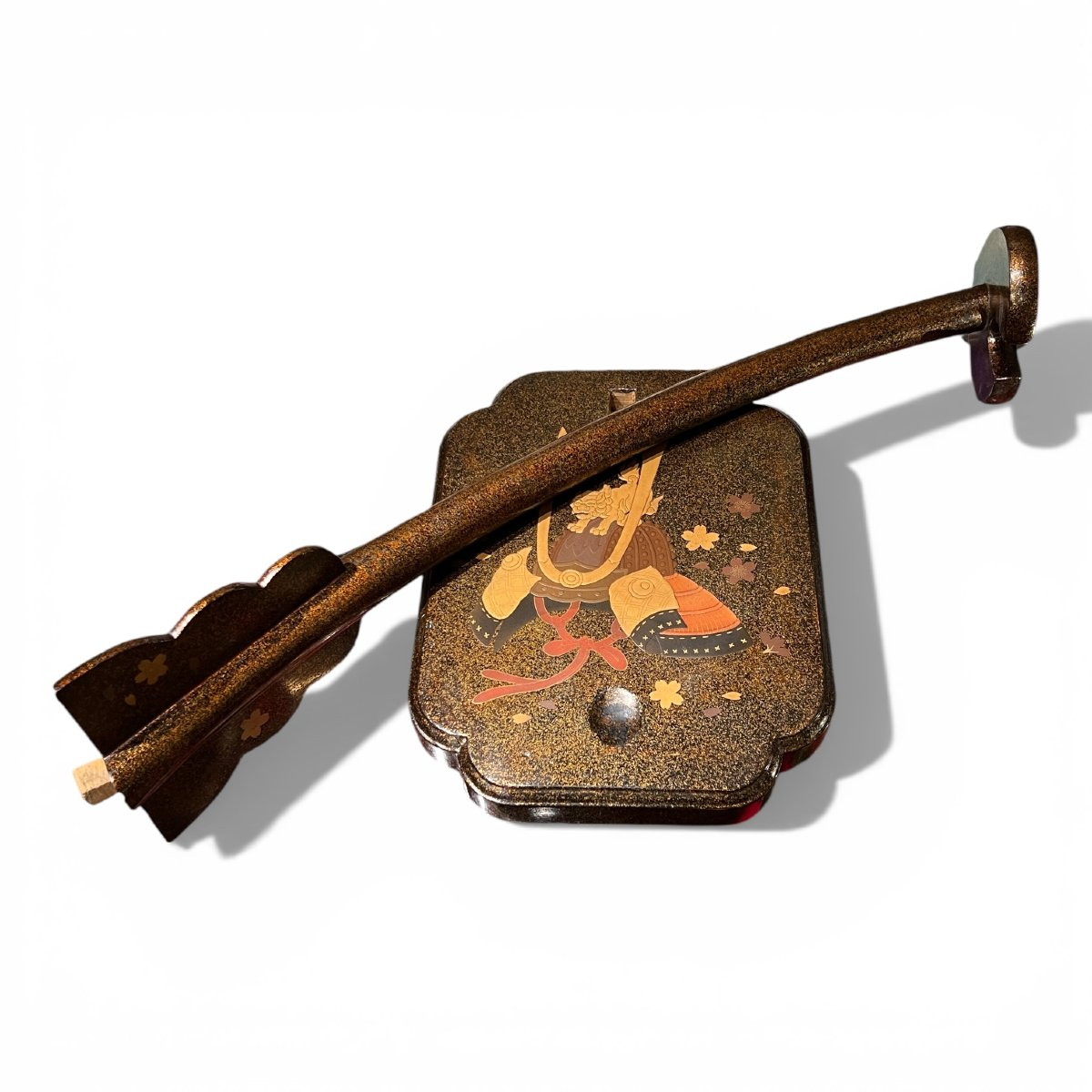 Tachi Kake, porte sabre, en Laque Kabuto & Shishi — Japon 19ème siècle-photo-6