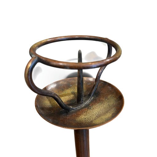 Paire de bougeoirs shokudai en laiton gravé à décor impérial, Japon, fin époque Edo, XIXe siècl-photo-3