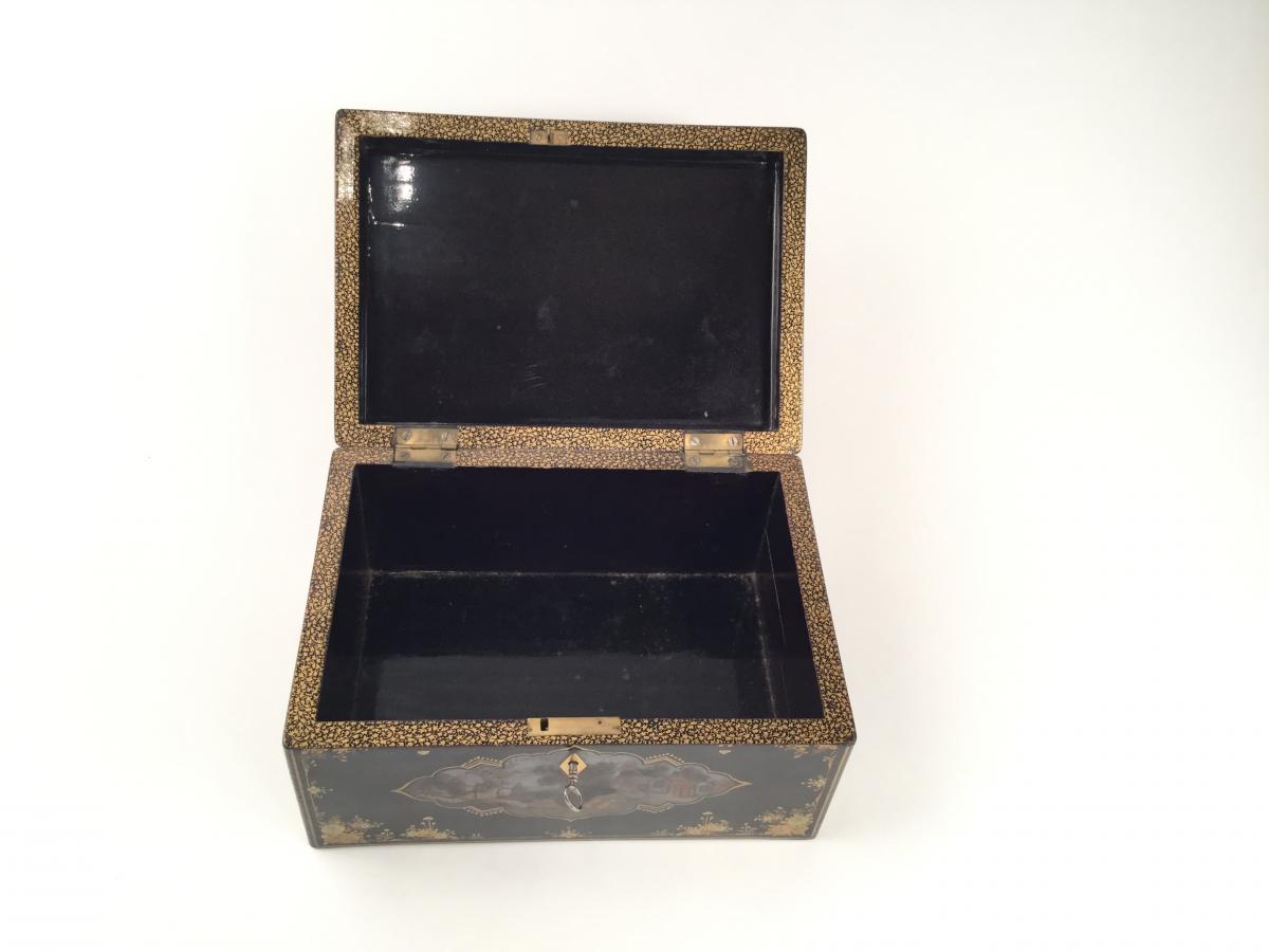China, Chinese Lacquer Box Circa 1850 1850-photo-4