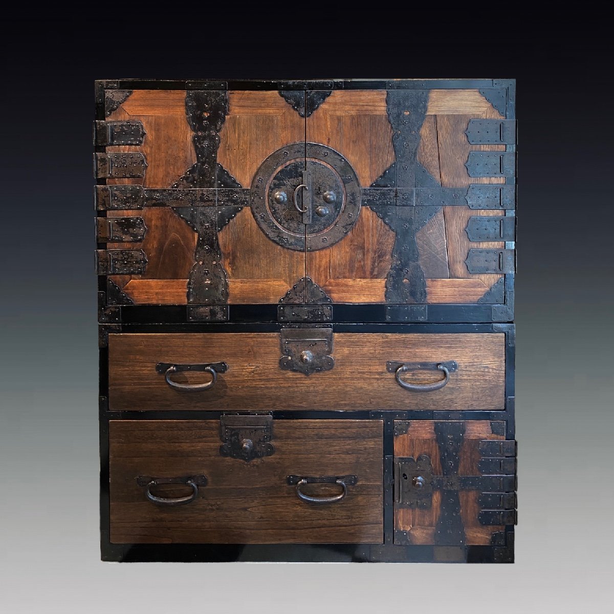 Japon,  Kannon Biraki Tansu, Commode Japonaise , Vers 1850.