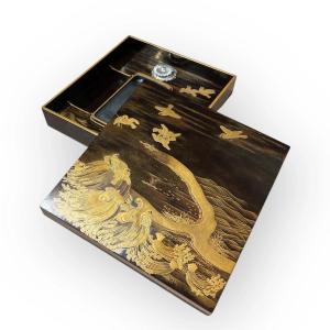 Japon, Suzuribako en laque à décor de moineaux au bord de l’eau, fin Edo-début Meiji