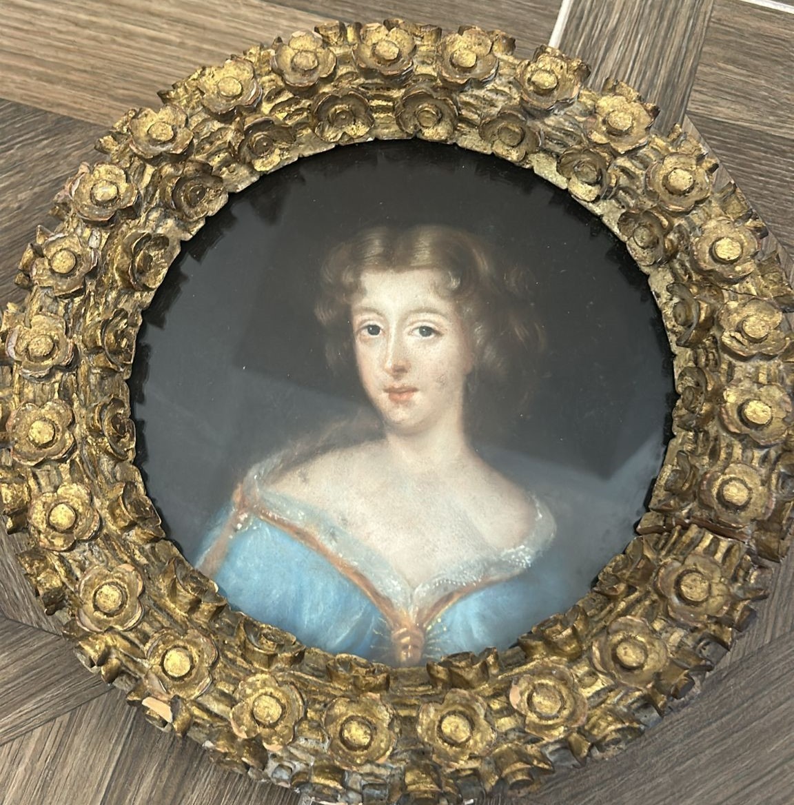 Portrait au pastel d'une noble du XVIIIe siècle