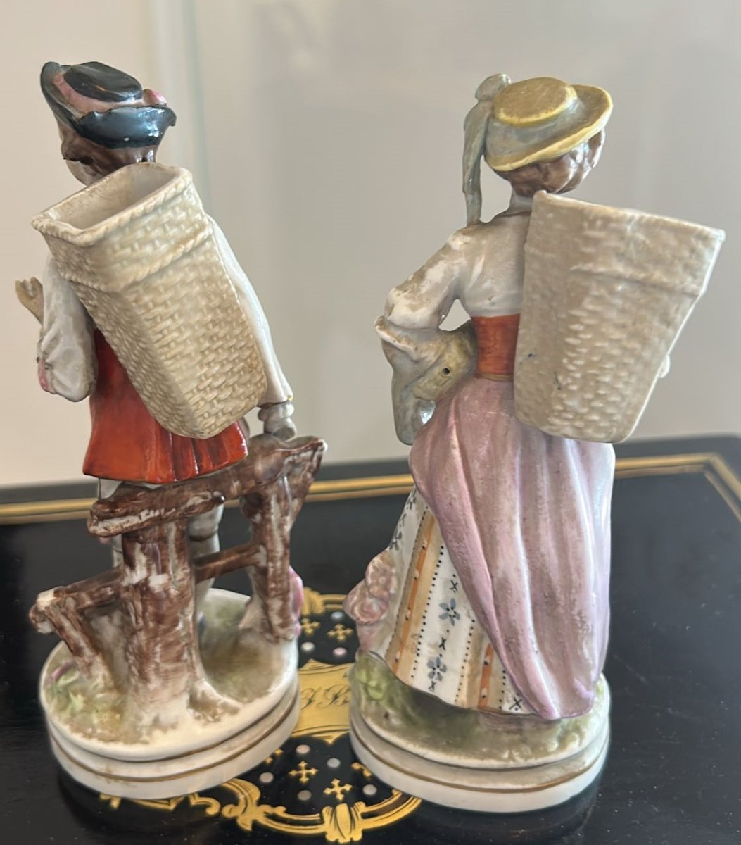 Pair Of Capodimonte Porcelain Figurines -photo-2