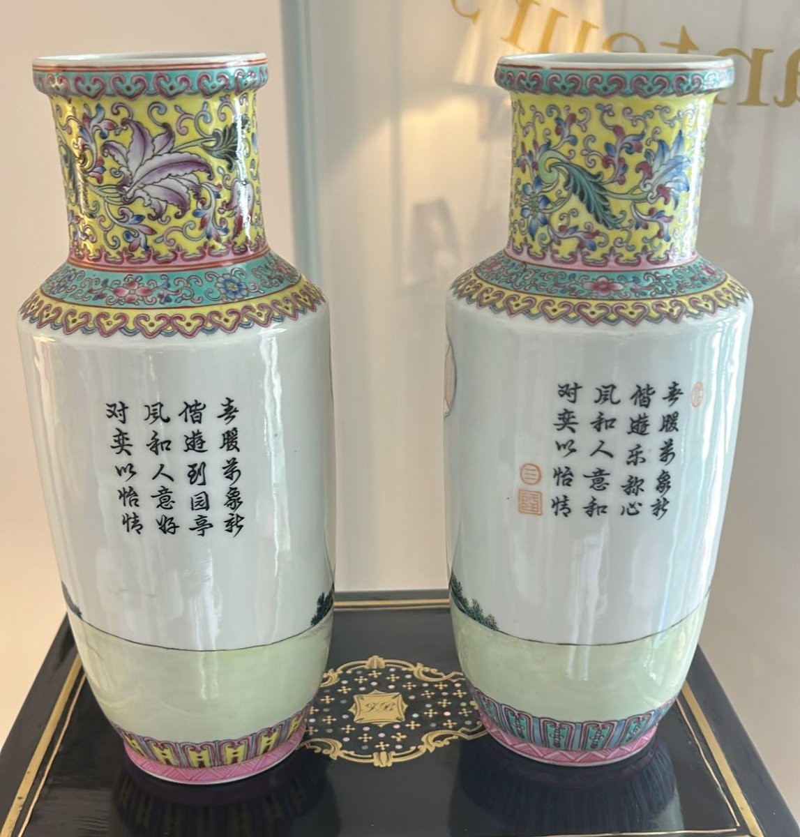 A Pair Of Early 20th-century Chinese Eggshell Porcelain Vases-photo-3