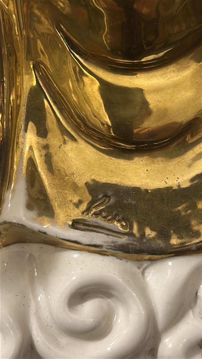 Large Pair Of Chinese Buddhist Or Taoist Statues In White Porcelain And Pure Gold.-photo-1