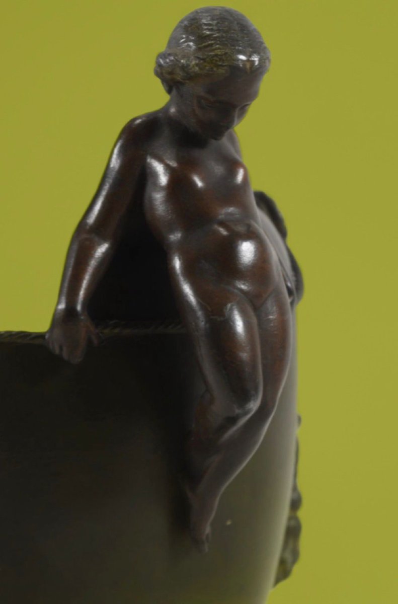 Potiche en bronze poli, finement ciselé et typique des voyages au Grand Tour du XIXe siècle.-photo-4