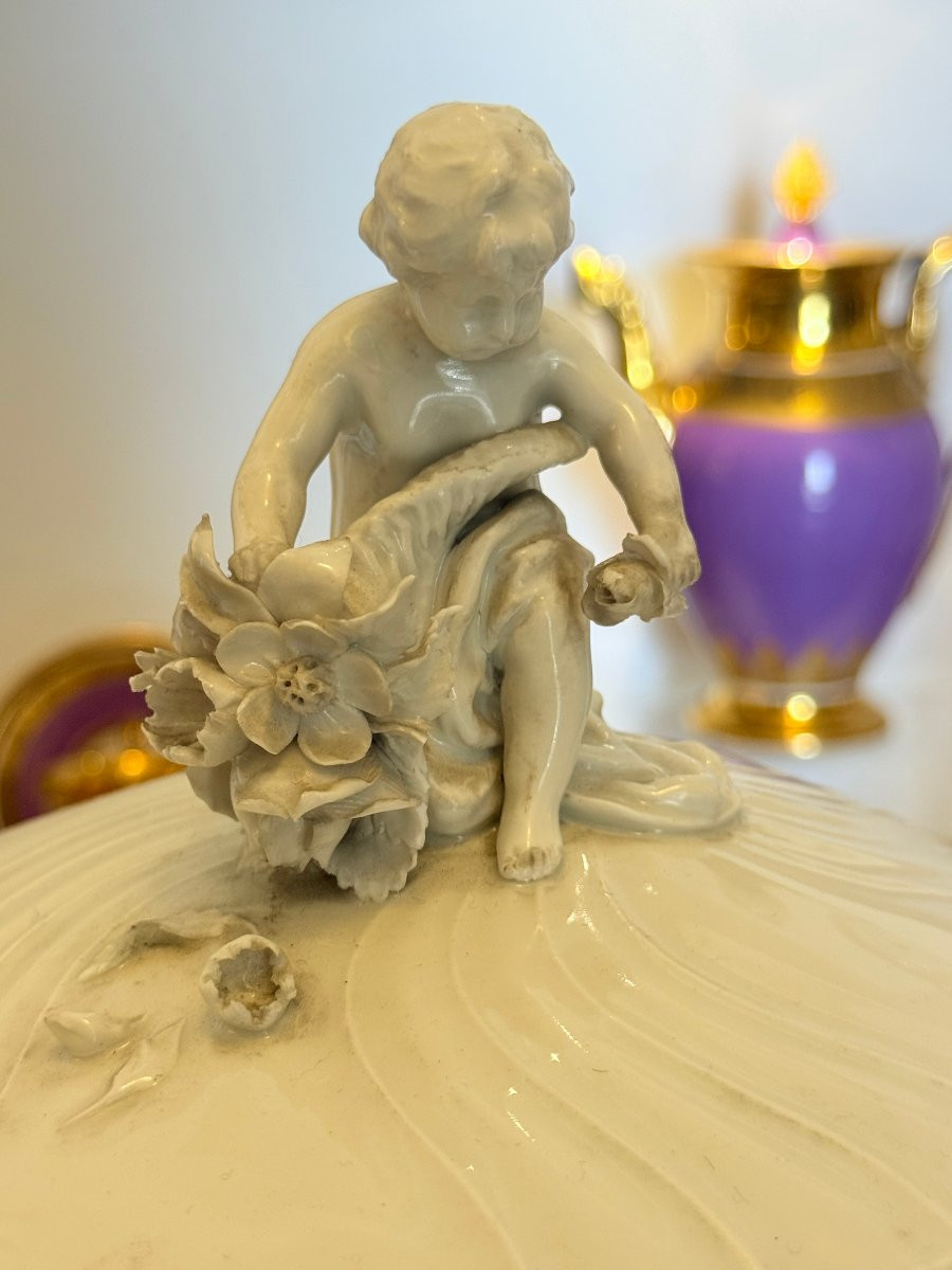 Soupière en porcelaine de Berlin du XIXe siècle-photo-3