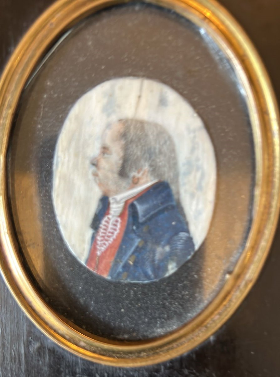 Portrait miniature du XVIIIe siècle de Pierre Gaspard Chaumette, peint sur ivoire. -photo-3