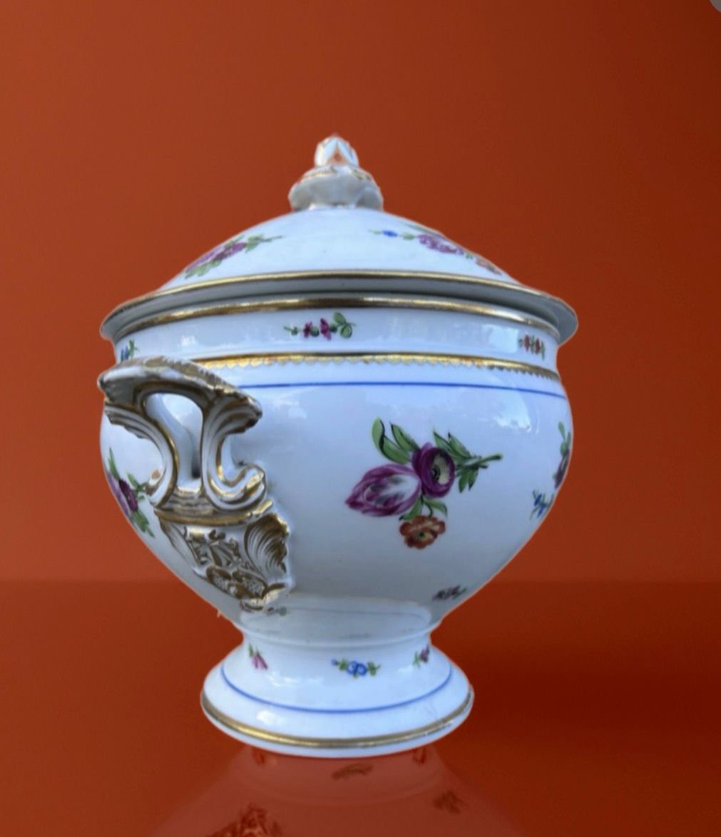 Soupière française attribuable à la manufacture « À la Reine », XVIIIe siècle-photo-2