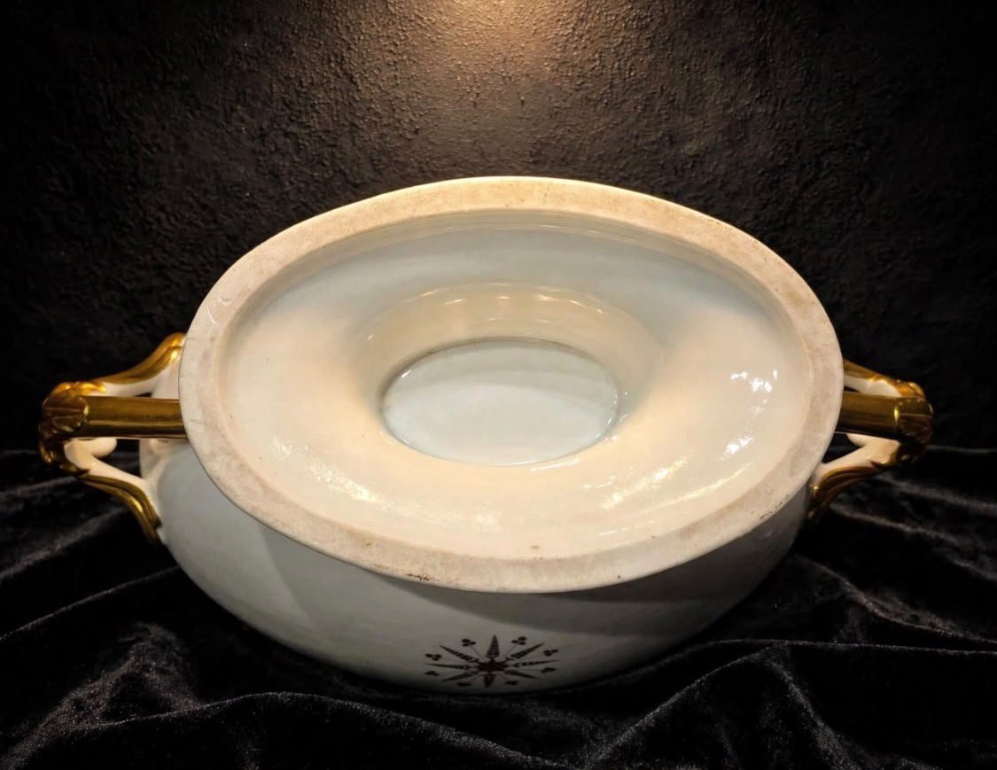 Paris Porcelain Bowl - Locré Manufactory - Empire Period, 1810–1820. -photo-2