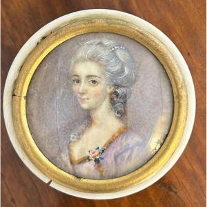 Ivory Snuffbox