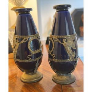 Paire de vases en porcelaine de Sèvres