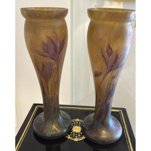 Paire de vases signés Mado Nancy.