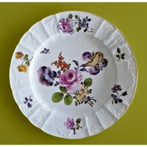 Assiette en porcelaine Samson, XIXe siècle. 