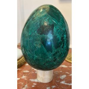 A Polishepolished Malachite Egg, With A Beautiful Color Ranging From Light Green To Dark Green.