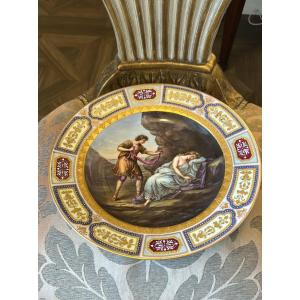 19th-century Viennese Porcelain Plate. Diameter: 25 Cm. 