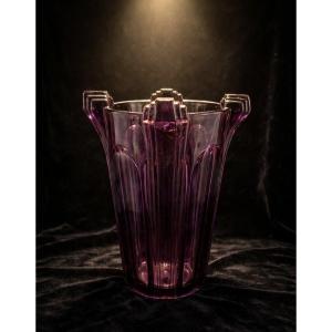 Vase en cristal art déco.