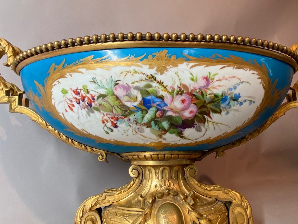 19th Century French Louis XVI Sevres Porcelain Jardiniere-photo-2