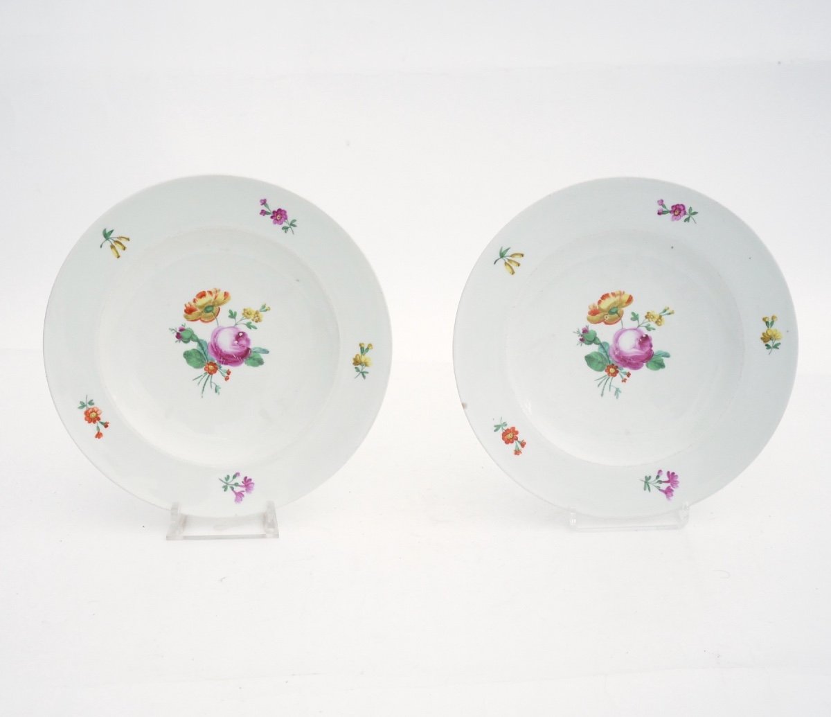 Pair Of Vienna Porcelain Plates With Floral Decor 18th Century Circa 1791