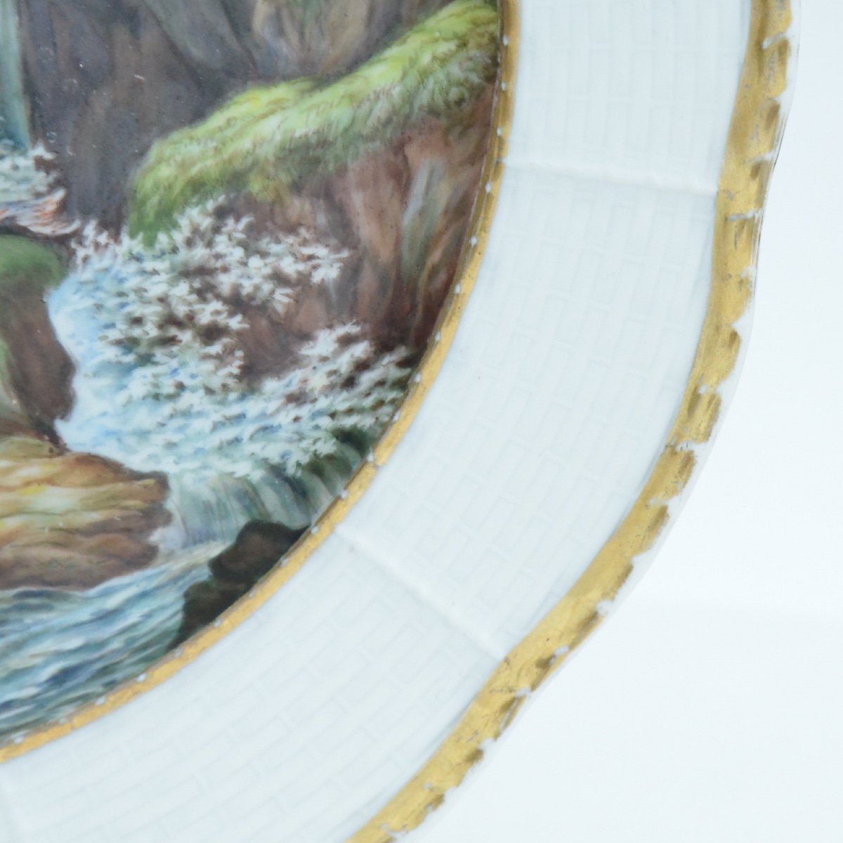 Assiette En Porcelaine Kpm Berlin D&eacute;cor Au Centre D&rsquo;une Loutre P&ecirc;chant  XIX&egrave;me-photo-2