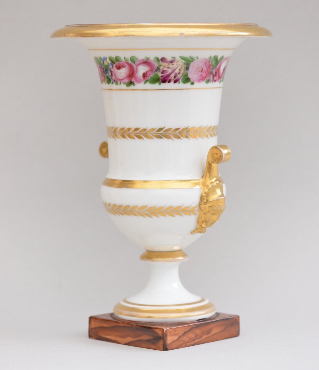 Medicis Vase In Polychrome Porcelain Decorated With A Band Of Flowers 19th Century-photo-2