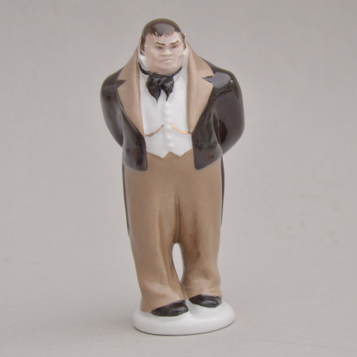 Series Of Six Russian Porcelain Figurines Dedicated To Gogol's Characters, Lfz Factory-photo-2