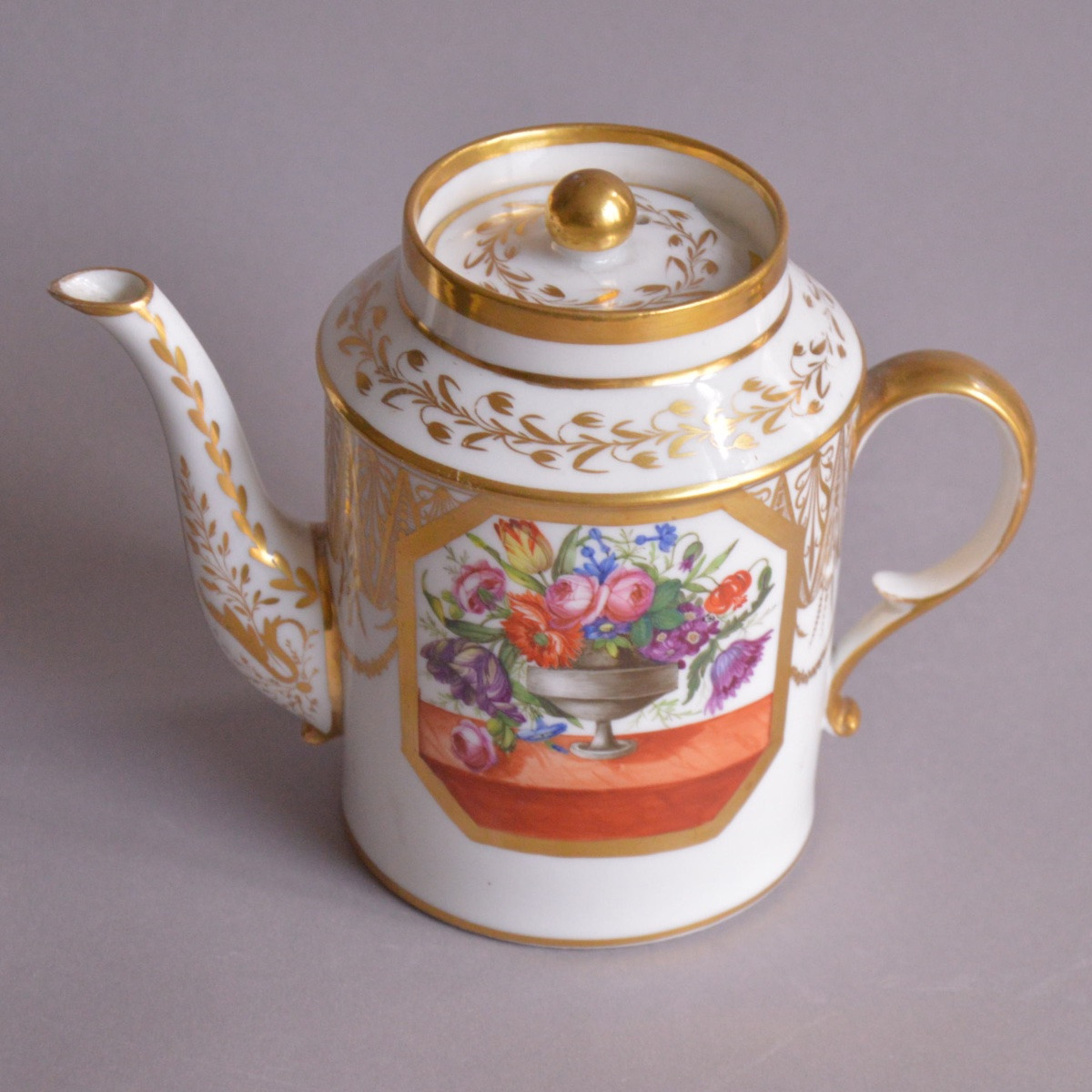Théière en porcelaine de Paris vers 1810–1820-photo-2