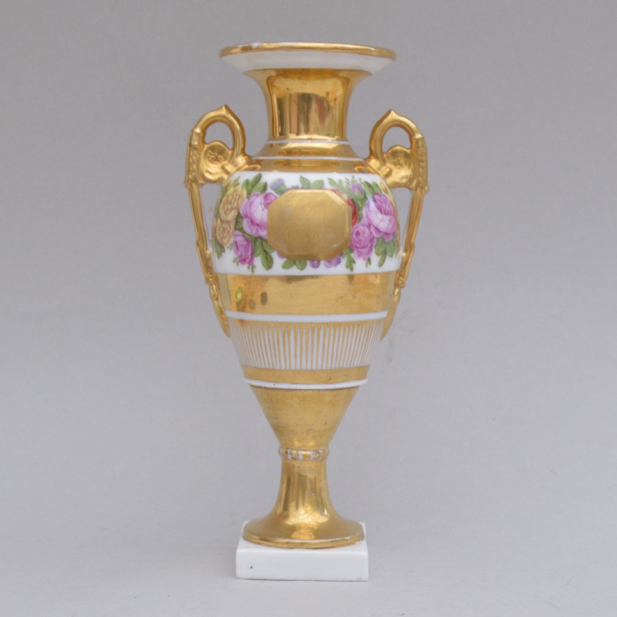 Vase en porcelaine de style Empire  dorure et décor floral XIXème-photo-2