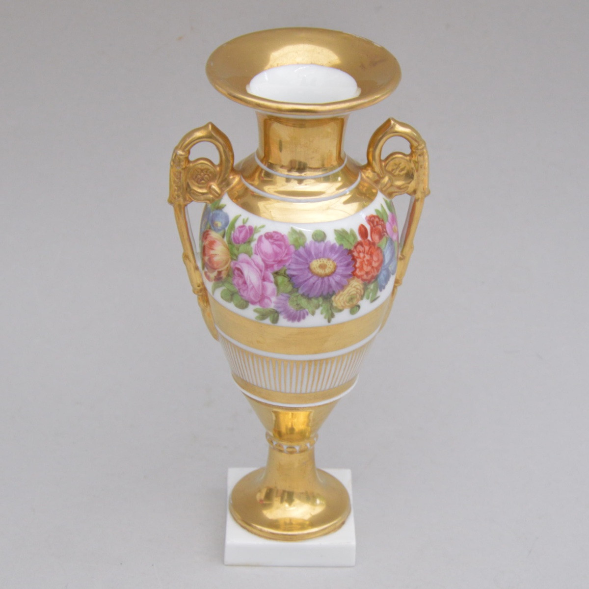 Vase en porcelaine de style Empire  dorure et décor floral XIXème-photo-4