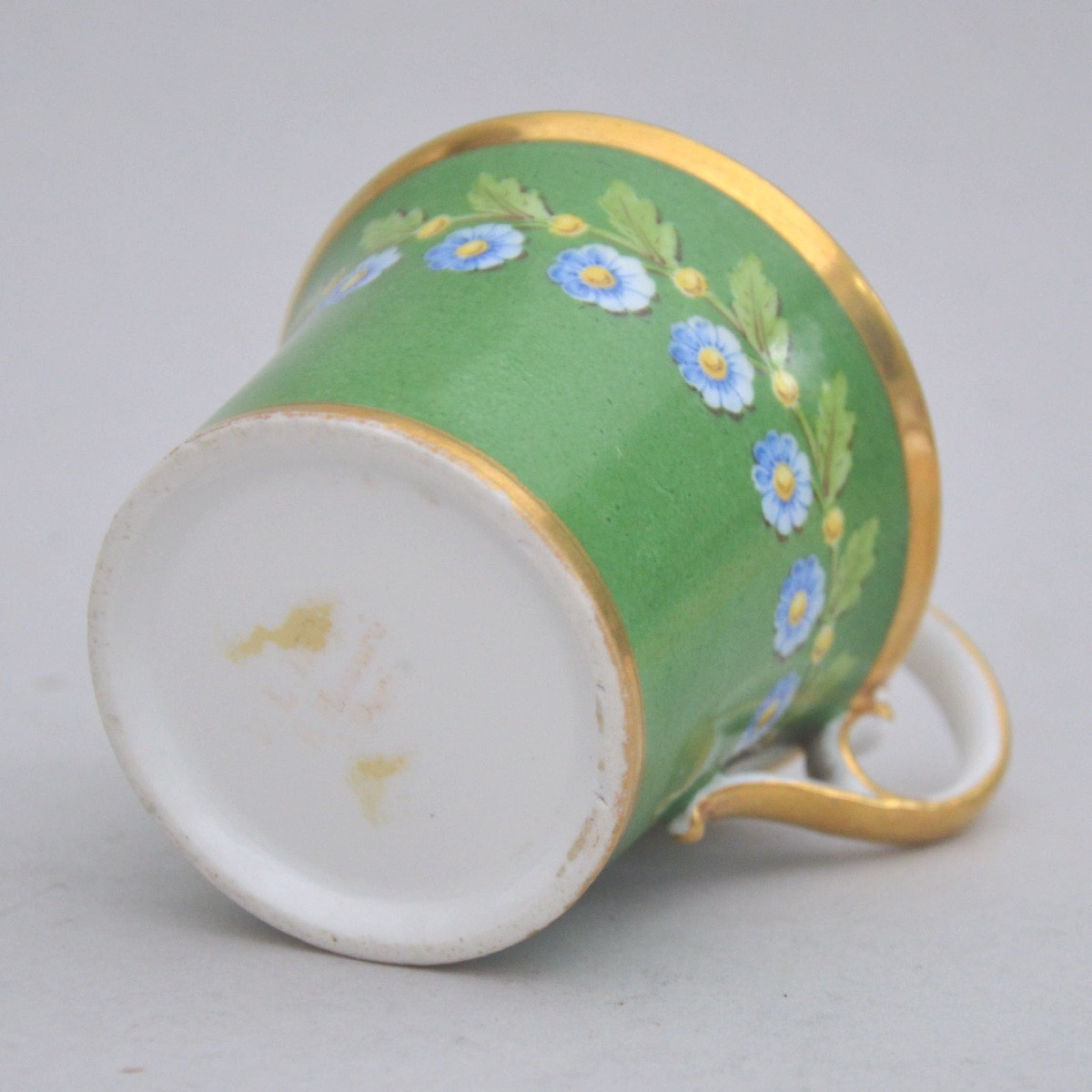 Tasse et soucoupe en porcelaine de Vieux Paris, Dagoty, d'époque Empire, vers 1820-photo-2