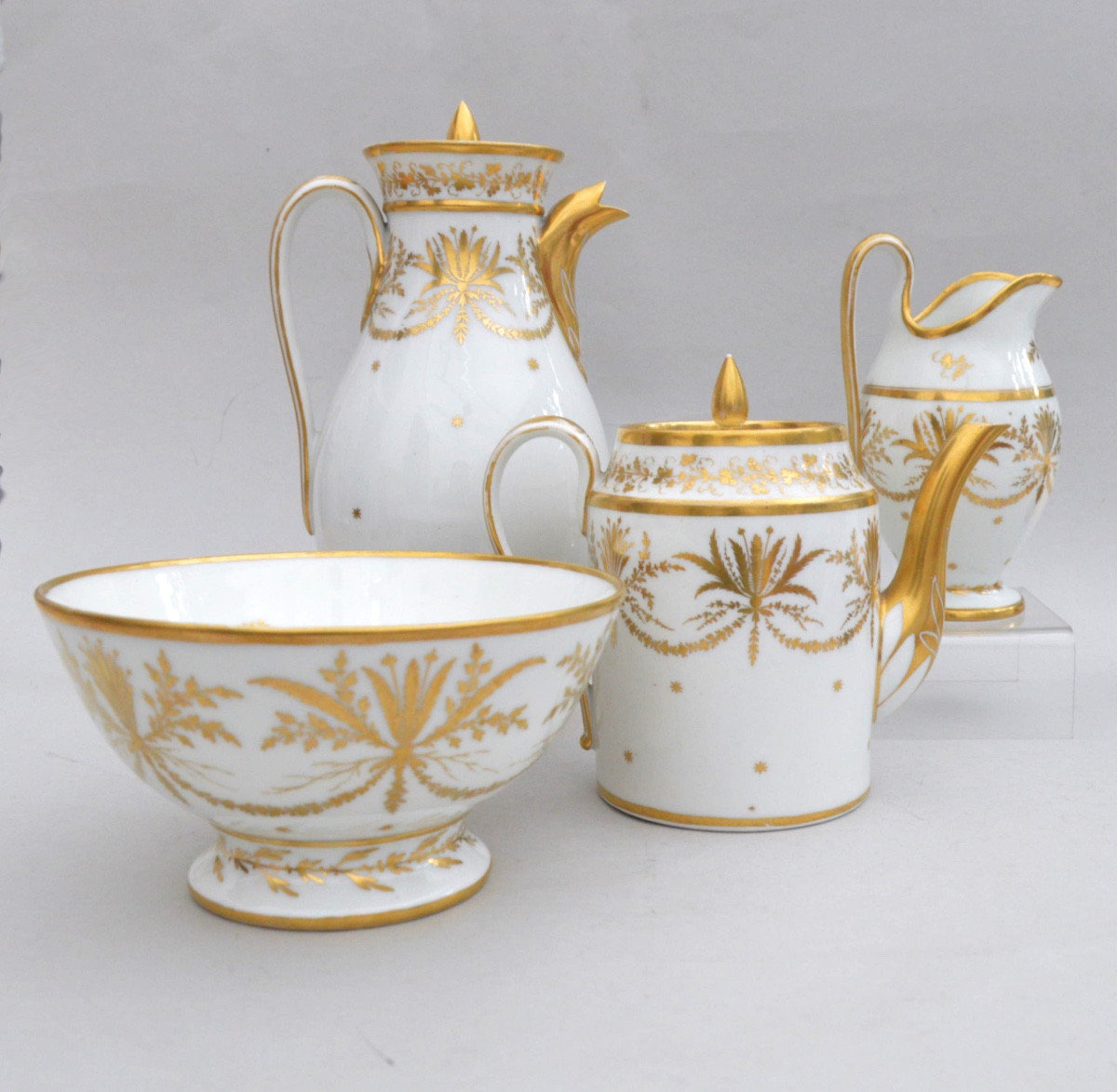 Service en porcelaine d’époque Empire – début XIXe siècle