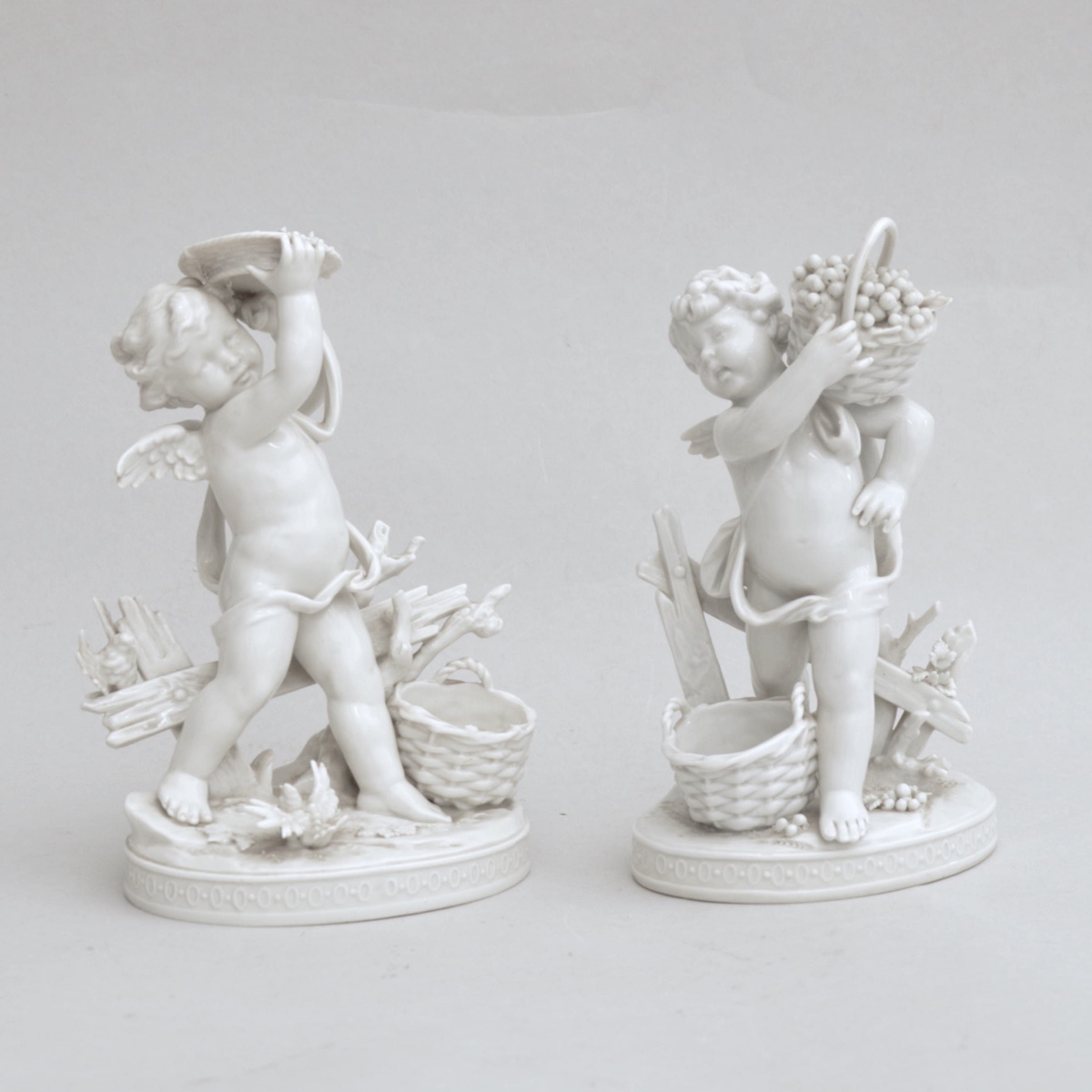 Pair Of Porcelain Figures From Volkstedt—putti Harvesting Grapes, Circa 1900–1930-photo-2
