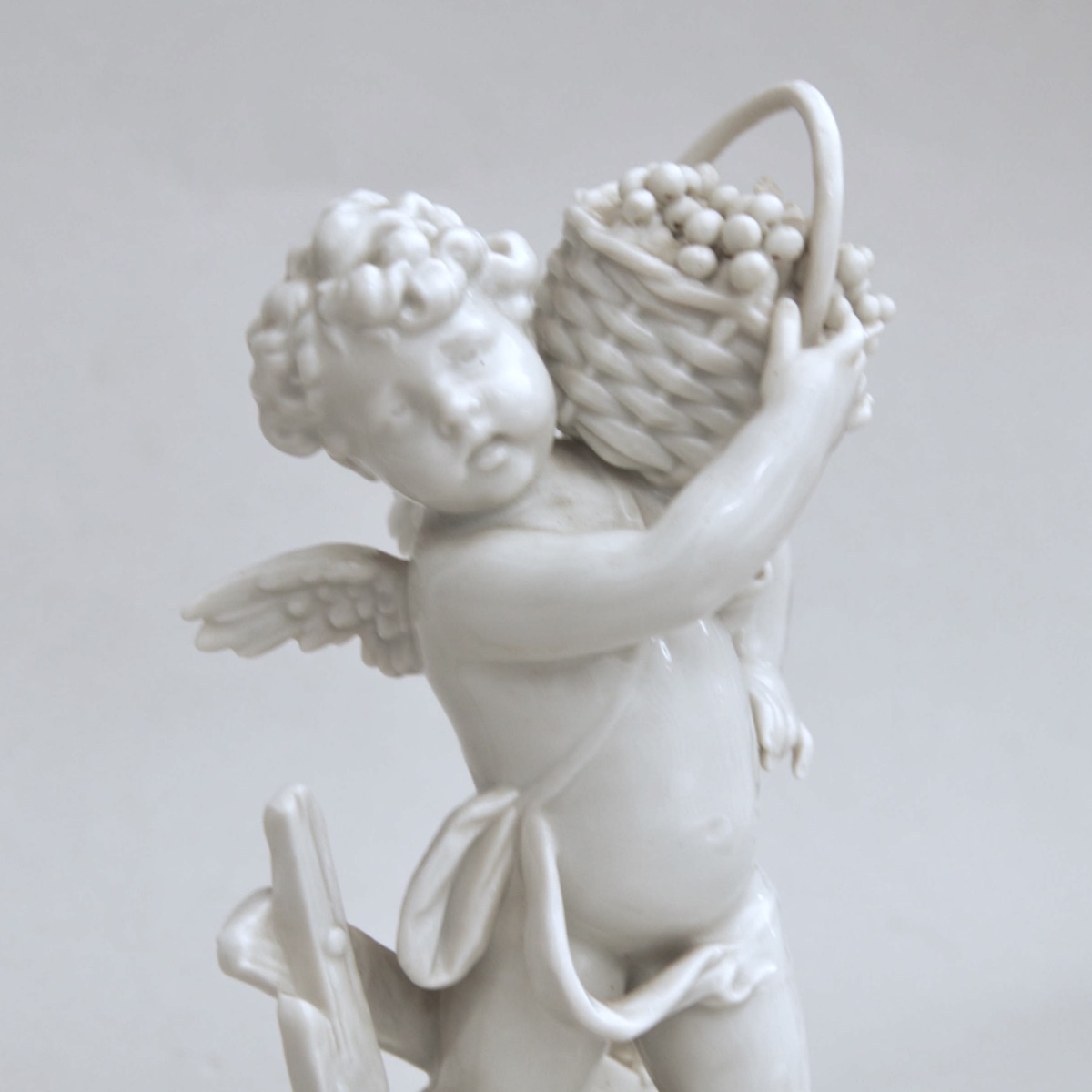 Pair Of Porcelain Figures From Volkstedt—putti Harvesting Grapes, Circa 1900–1930-photo-3