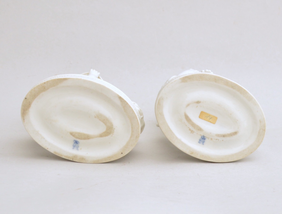 Pair Of Porcelain Figures From Volkstedt—putti Harvesting Grapes, Circa 1900–1930-photo-4