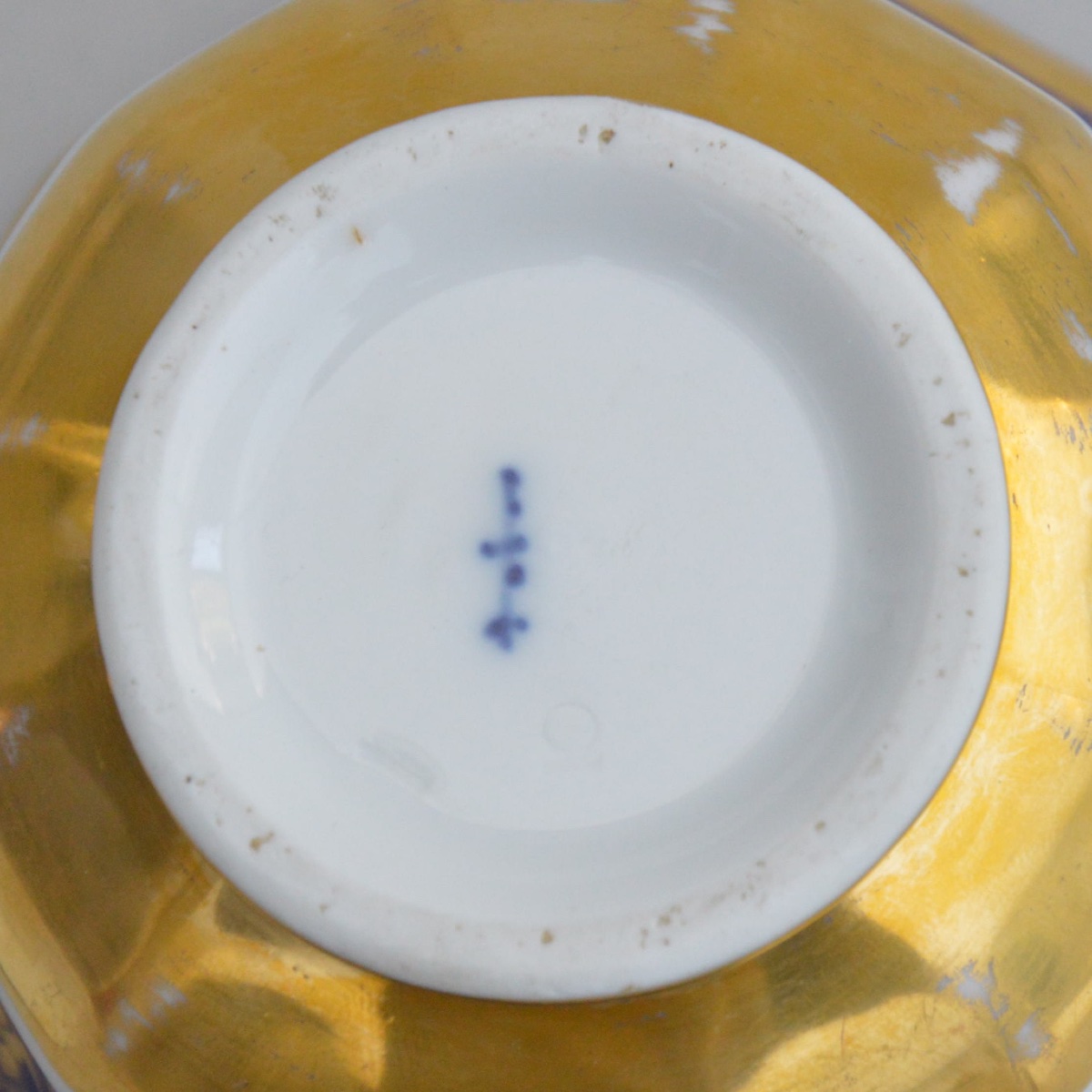 Tasse et sa soucoupe en porcelaine KPM Berlin, première moitié du XIXe siècle-photo-3