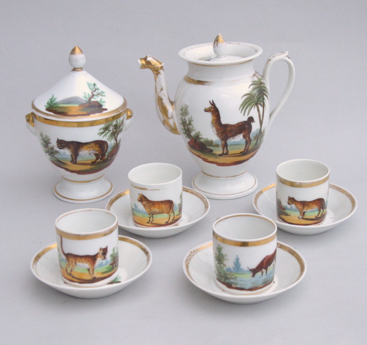 Service à café en porcelaine de Paris à décor d’animaux, XIXe siècle