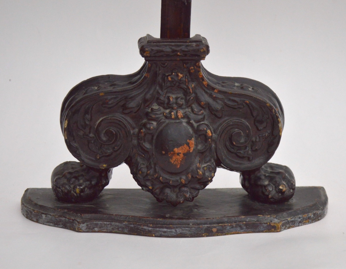 Grand crucifix de table en bois sculpté, style baroque, XVIIe–XVIIIe siècle-photo-3