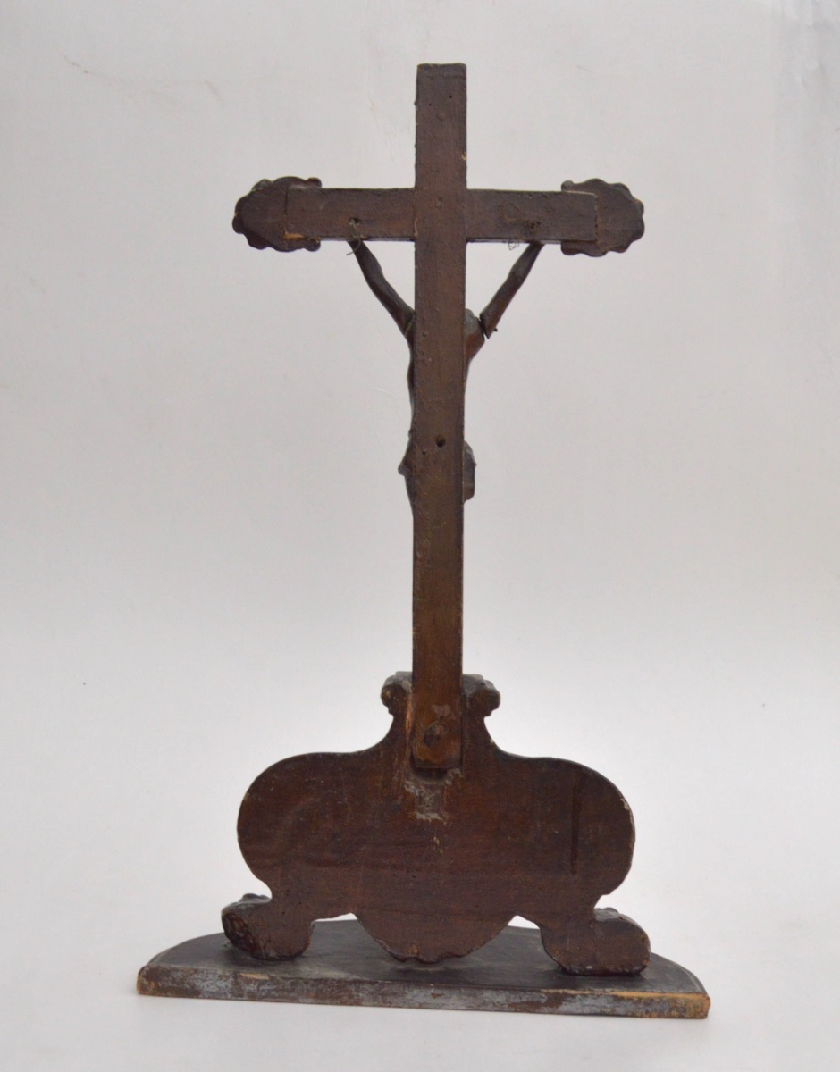 Grand crucifix de table en bois sculpté, style baroque, XVIIe–XVIIIe siècle-photo-2
