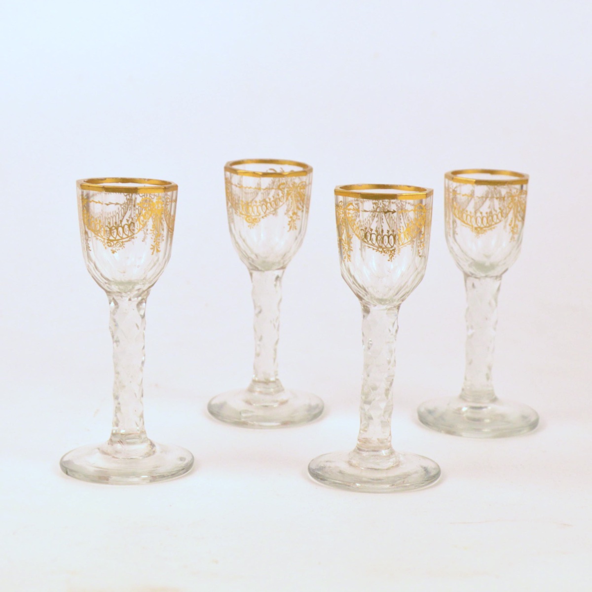 Four Small Wine Glasses Made Of Cut And Gilded Glass, England, Circa 1780-photo-2