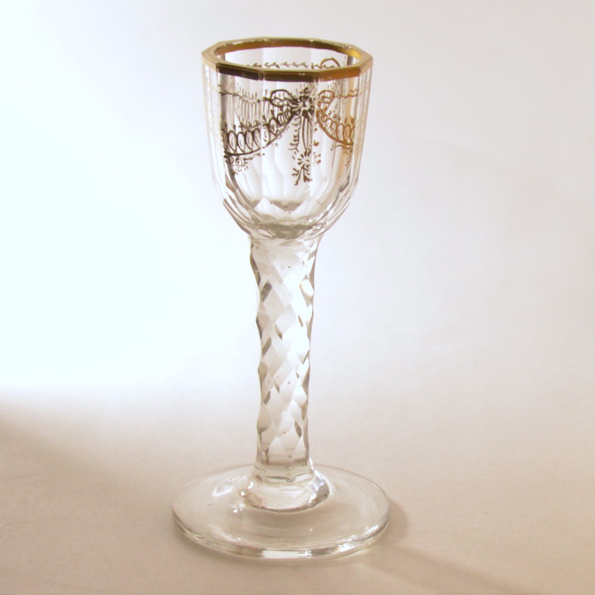 Four Small Wine Glasses Made Of Cut And Gilded Glass, England, Circa 1780-photo-4