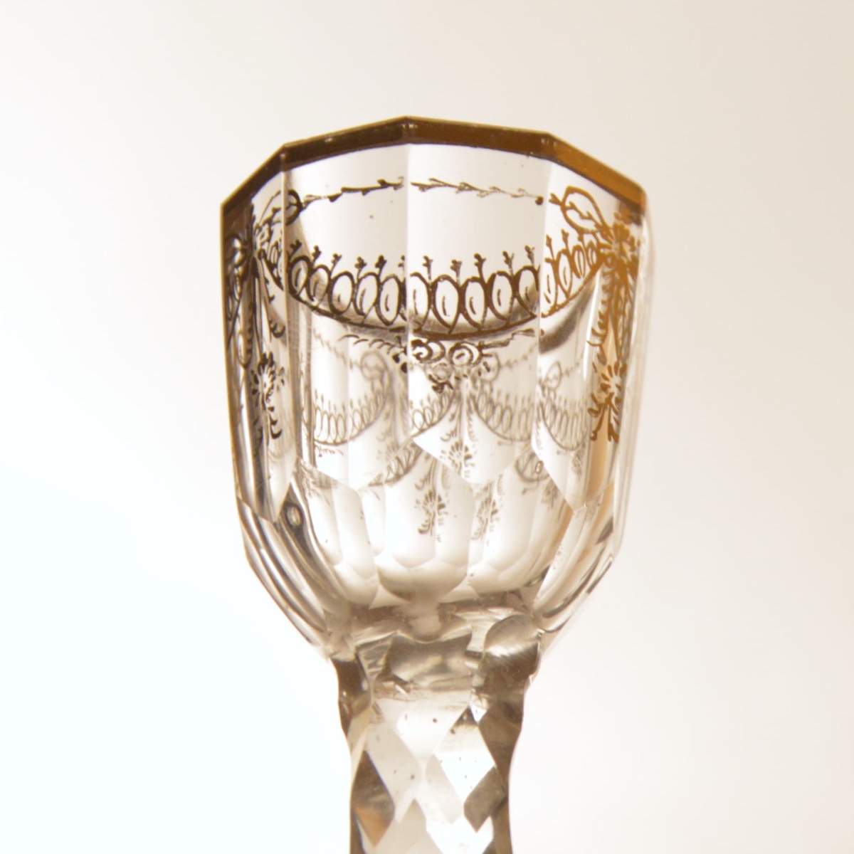 Four Small Wine Glasses Made Of Cut And Gilded Glass, England, Circa 1780-photo-7