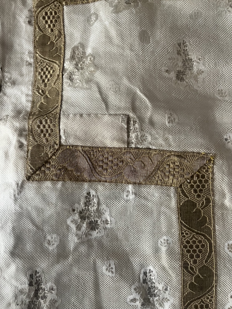 Antique Chasuble Made Of White Silk Lampas With A Rep-like Weave-photo-1