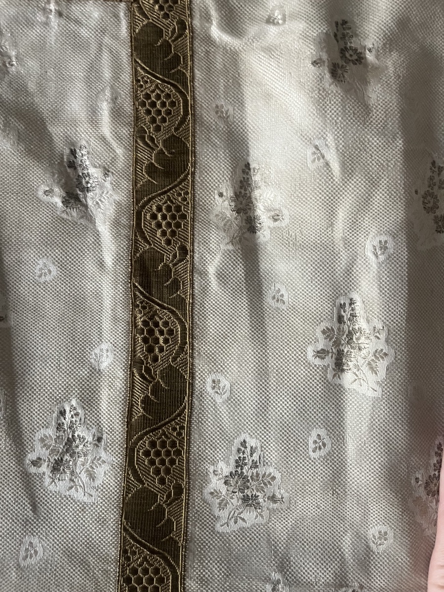 Antique Chasuble Made Of White Silk Lampas With A Rep-like Weave-photo-2