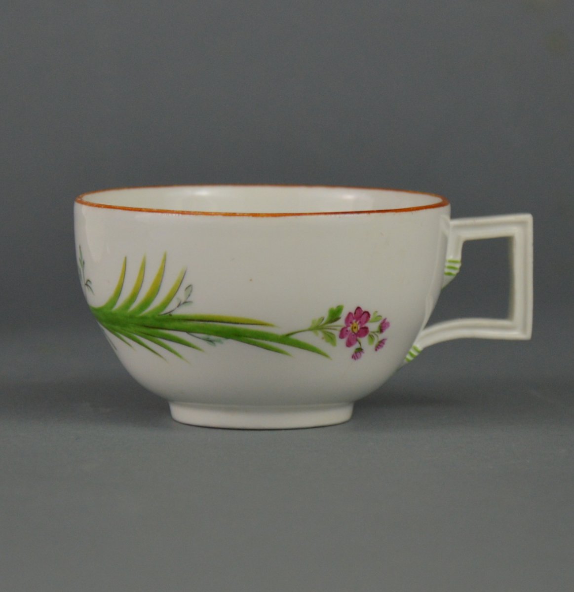 Tasse En Porcelaine De Meissen d'époque Marcolini. Fin 18ème.-photo-2