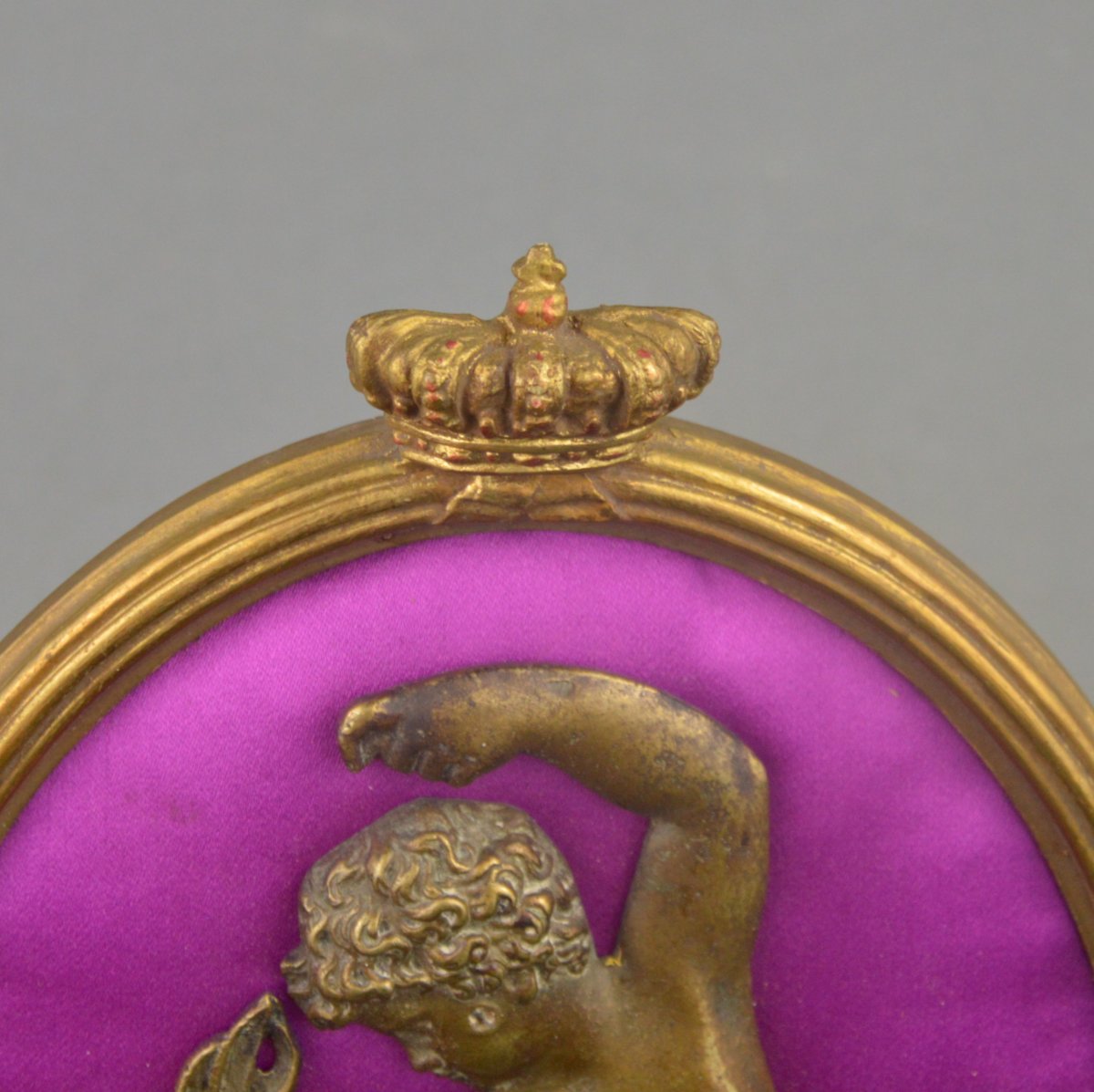 Patinated Bronze Bas-relief Representing A Boy Holding A Laurel Mounted On A Tissue-photo-1