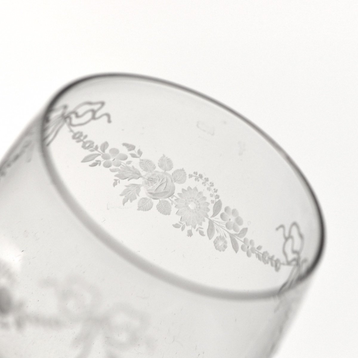 Set Of Twelve White Wine Blown Glasses With Hand-cut Floral Decoration 19th Century-photo-3