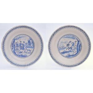 Pair Of Large Italian Ceramic Dishes Decorated With Hunting Scenes 19th Century 