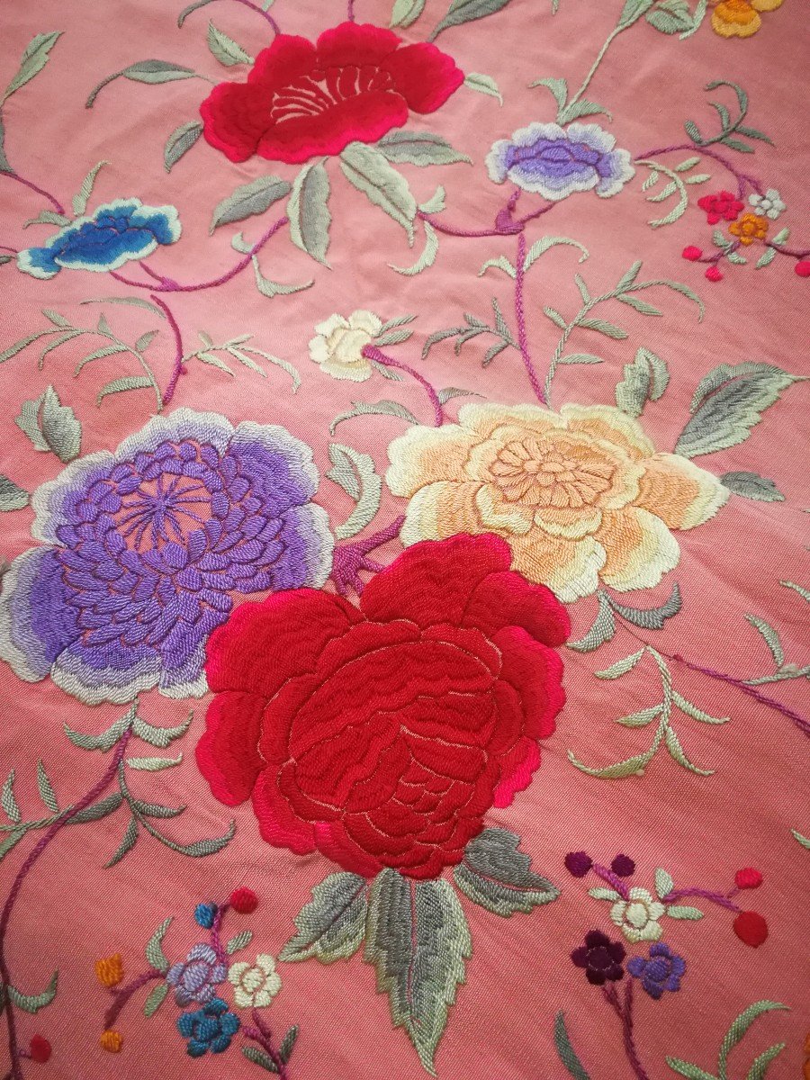 Empire Style Manila Shawl In Strawberry Pink Silk With Flowers, Early 20th Century.-photo-2